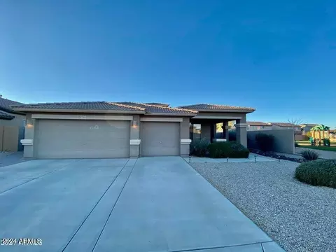 Exterior - 17841 W Buckhorn Dr, Goodyear, AZ 85338 photo 3 of 10