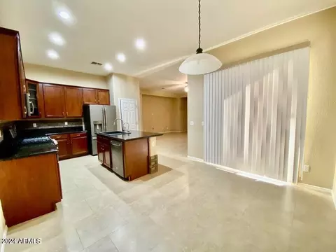Kitchen - 17841 W Buckhorn Dr, Goodyear, AZ 85338 photo 3 of 4