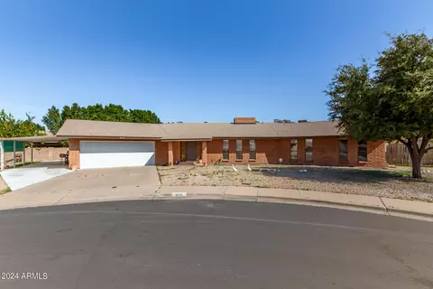 859 N Windsor Cir, Mesa, AZ 85213