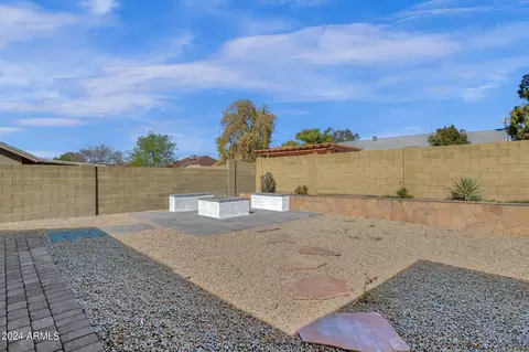 Exterior - 1232 E Taro Ln, Phoenix, AZ 85024 photo 11 of 14