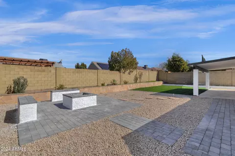 Exterior - 1232 E Taro Ln, Phoenix, AZ 85024 photo 12 of 14