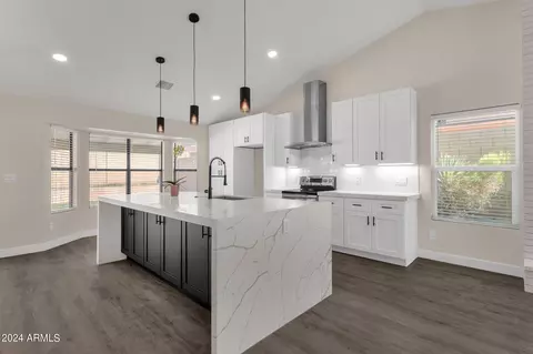 Kitchen - 1232 E Taro Ln, Phoenix, AZ 85024 photo 2 of 5