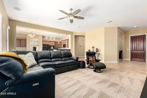 3149 E Tonto Dr, Gilbert, AZ 85298 photo 5