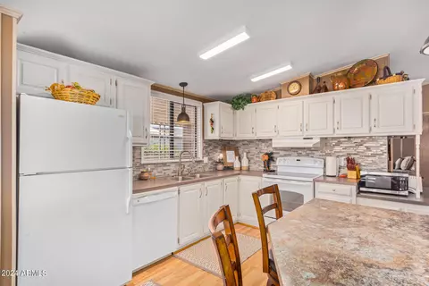 9675 E Sunland Ave, Mesa, AZ 85208 photo 16