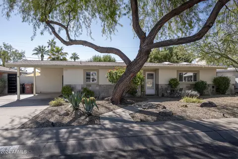 7513 E Highland Ave, Scottsdale, AZ 85251