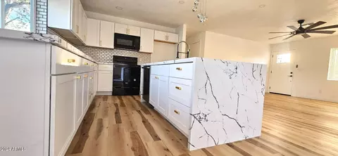 Kitchen - 11455 S Oneida St, Phoenix, AZ 85044 photo 1 of 6