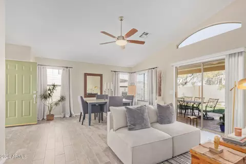 4714 E Goldfinch Gate Ln, Phoenix, AZ 85044 photo 6