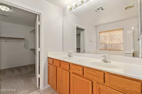 Bath - 4827 E Thunderbird Dr, Chandler, AZ 85249 photo 1 of 4