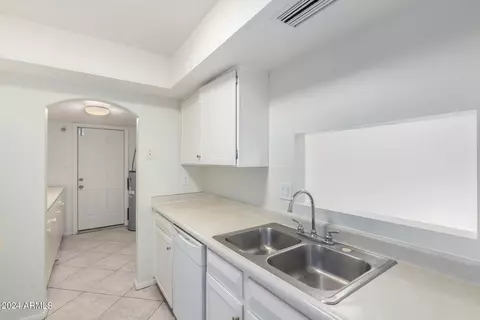 1141 E Kaler Dr, Phoenix, AZ 85020 photo 8