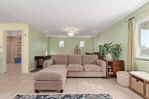 3508 E Gelding Dr, Phoenix, AZ 85032 photo 9