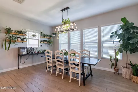 Dining - 5414 S 106th Pl, Mesa, AZ 85212 photo 2 of 4