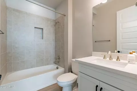 Bath - 5414 S 106th Pl, Mesa, AZ 85212 photo 3 of 6