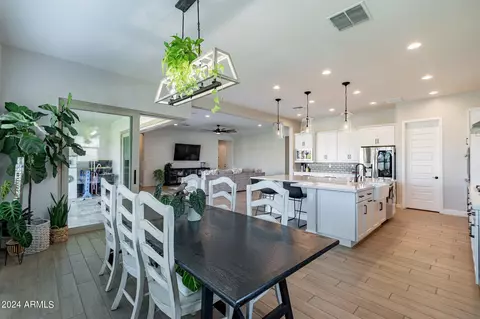 Dining - 5414 S 106th Pl, Mesa, AZ 85212 photo 1 of 4