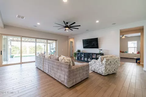 Living - 5414 S 106th Pl, Mesa, AZ 85212 photo 5 of 6