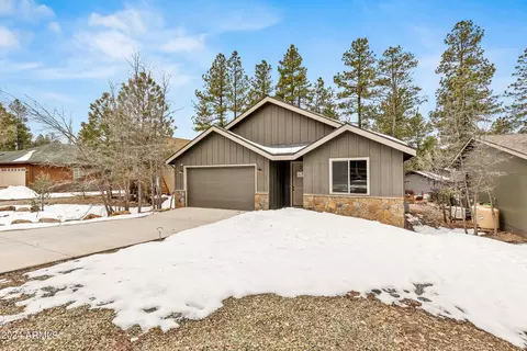 435 E Hillside Dr, Munds Park, AZ 86017