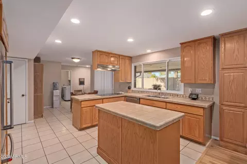 2072 E Riviera Dr, Tempe, AZ 85282 photo 17