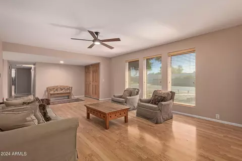 2072 E Riviera Dr, Tempe, AZ 85282 photo 9