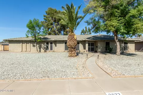 2072 E Riviera Dr, Tempe, AZ 85282 photo 2