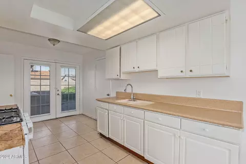 8832 W Devonshire Ave, Phoenix, AZ 85037 photo 11