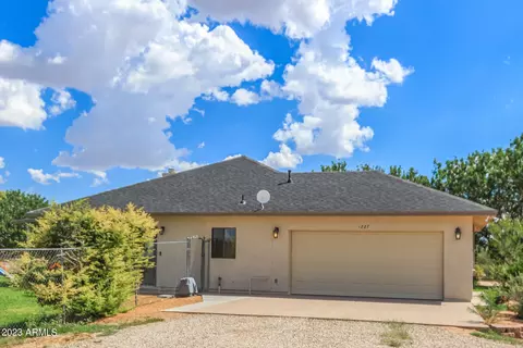 Exterior - 1227 E Colony Dr, Benson, AZ 85602 photo 7 of 8