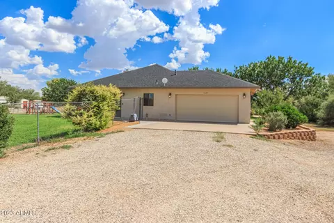 Exterior - 1227 E Colony Dr, Benson, AZ 85602 photo 8 of 8