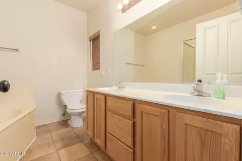 Bath - 1227 E Colony Dr, Benson, AZ 85602 photo 1 of 4