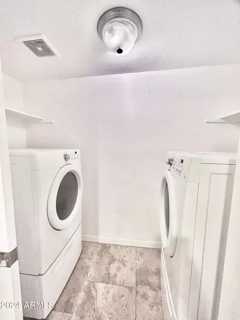 610 N Pioneer Cir, Mesa, AZ 85203