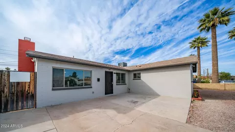 4738 N 50th Dr, Phoenix, AZ 85031 photo 4