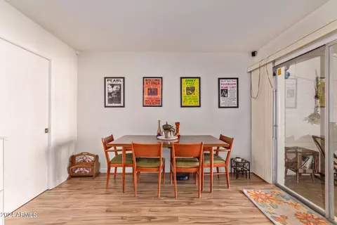 Dining - 1966 E Del Sur Dr, Tempe, AZ 85283 photo 1 of 2