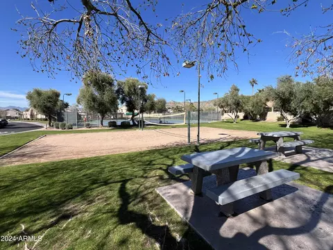 Exterior - 2718 E Rockledge Rd, Phoenix, AZ 85048 photo 10 of 10
