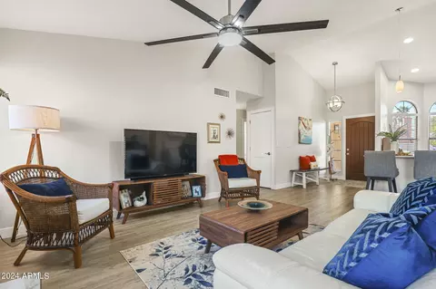 Living - 2718 E Rockledge Rd, Phoenix, AZ 85048 photo 3 of 4