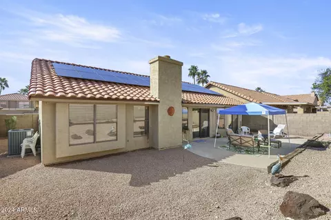 Exterior - 2718 E Rockledge Rd, Phoenix, AZ 85048 photo 6 of 10