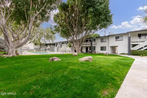 Exterior - 749 E Montebello Ave #119, Phoenix, AZ 85014 photo 9 of 13