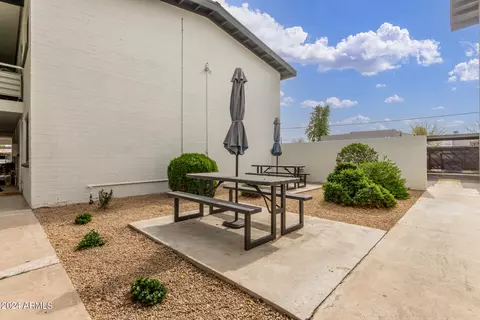 Exterior - 749 E Montebello Ave #119, Phoenix, AZ 85014 photo 6 of 13