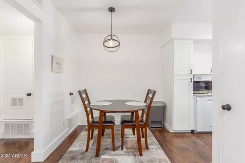 Dining - 749 E Montebello Ave #119, Phoenix, AZ 85014 photo 2 of 3