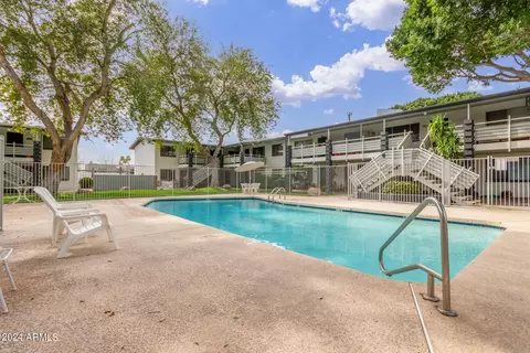 Exterior - 749 E Montebello Ave #119, Phoenix, AZ 85014 photo 10 of 13