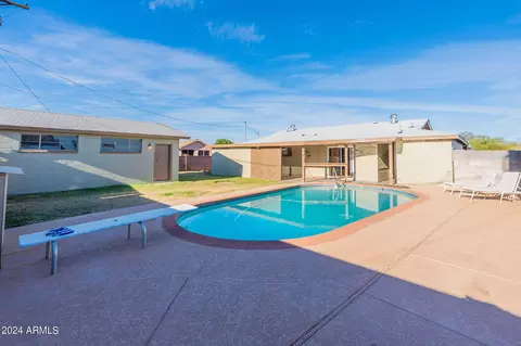 Exterior - 8532 N 26th Ave, Phoenix, AZ 85021 photo 10 of 15