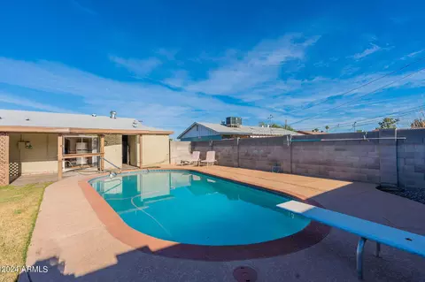 Exterior - 8532 N 26th Ave, Phoenix, AZ 85021 photo 11 of 15