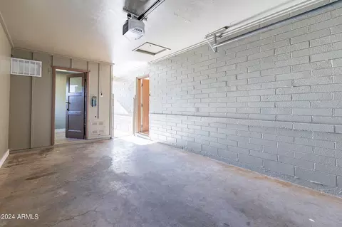 Entry Way - 8532 N 26th Ave, Phoenix, AZ 85021 photo 1 of 1