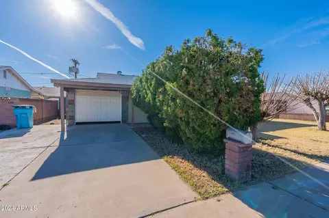 Exterior - 8532 N 26th Ave, Phoenix, AZ 85021 photo 3 of 15