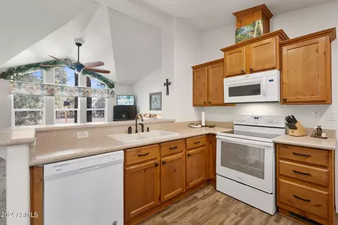 2896 Pine Rim Rd, Overgaard, AZ 85933 photo 16