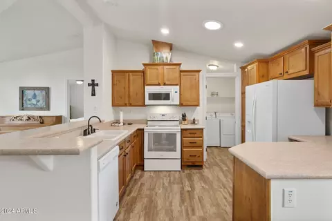 2896 Pine Rim Rd, Overgaard, AZ 85933 photo 14