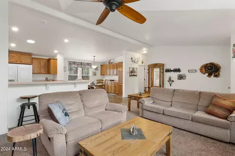 2896 Pine Rim Rd, Overgaard, AZ 85933 photo 9