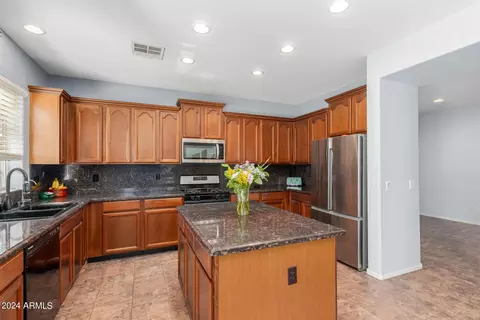 Kitchen - 4531 E Dublin St, Gilbert, AZ 85295 photo 2 of 4