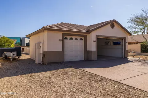 Exterior - 9617 S 47th Pl, Phoenix, AZ 85044 photo 9 of 24