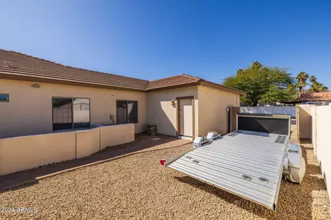 Exterior - 9617 S 47th Pl, Phoenix, AZ 85044 photo 6 of 24