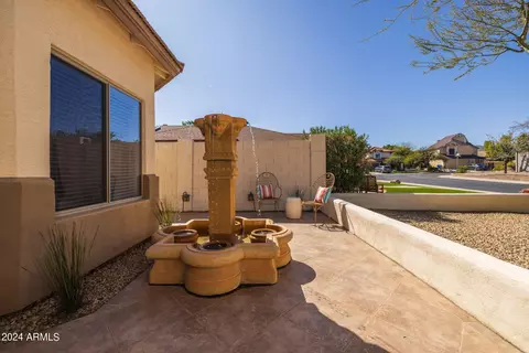 Exterior - 9617 S 47th Pl, Phoenix, AZ 85044 photo 2 of 24