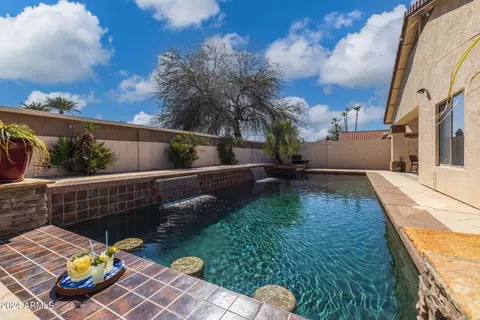 Exterior - 9617 S 47th Pl, Phoenix, AZ 85044 photo 14 of 24