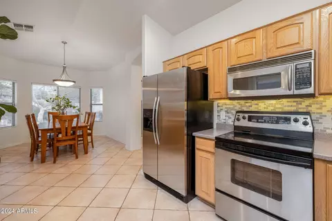 Kitchen - 9617 S 47th Pl, Phoenix, AZ 85044 photo 3 of 3