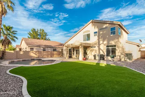 Exterior - 1908 S Saddle St, Gilbert, AZ 85233 photo 6 of 24